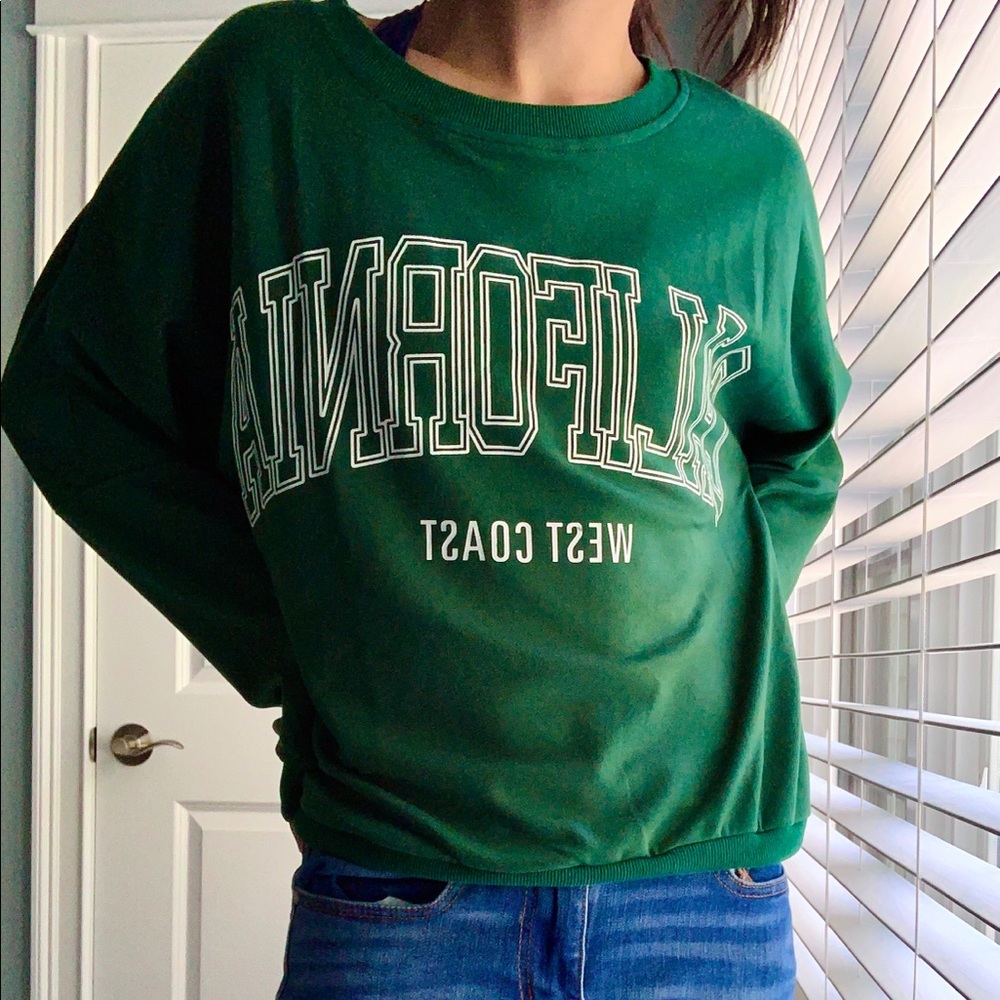 DROP SHOULDER LETTER GRAPHIC PULLOVER